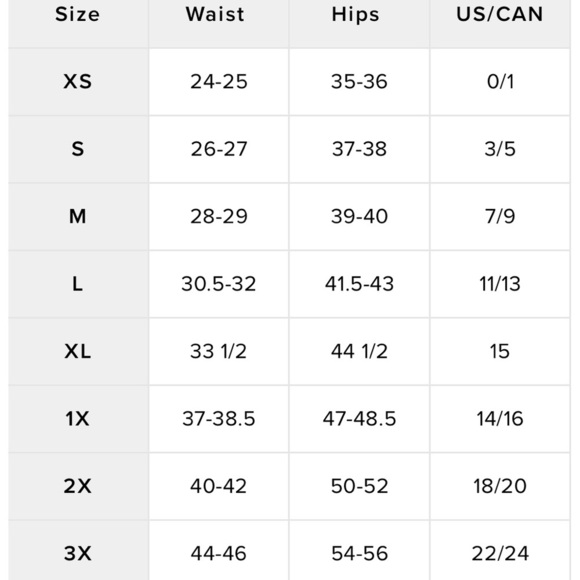 Stay In The Moment Distressed Cropped Stretch Mom Jean| Color Red| NEW/NWT!!♥️♥️ - Picture 4 of 5